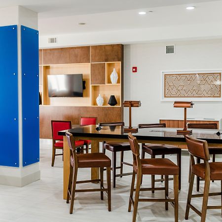 Holiday Inn Express - Andalusia By Ihg Экстерьер фото