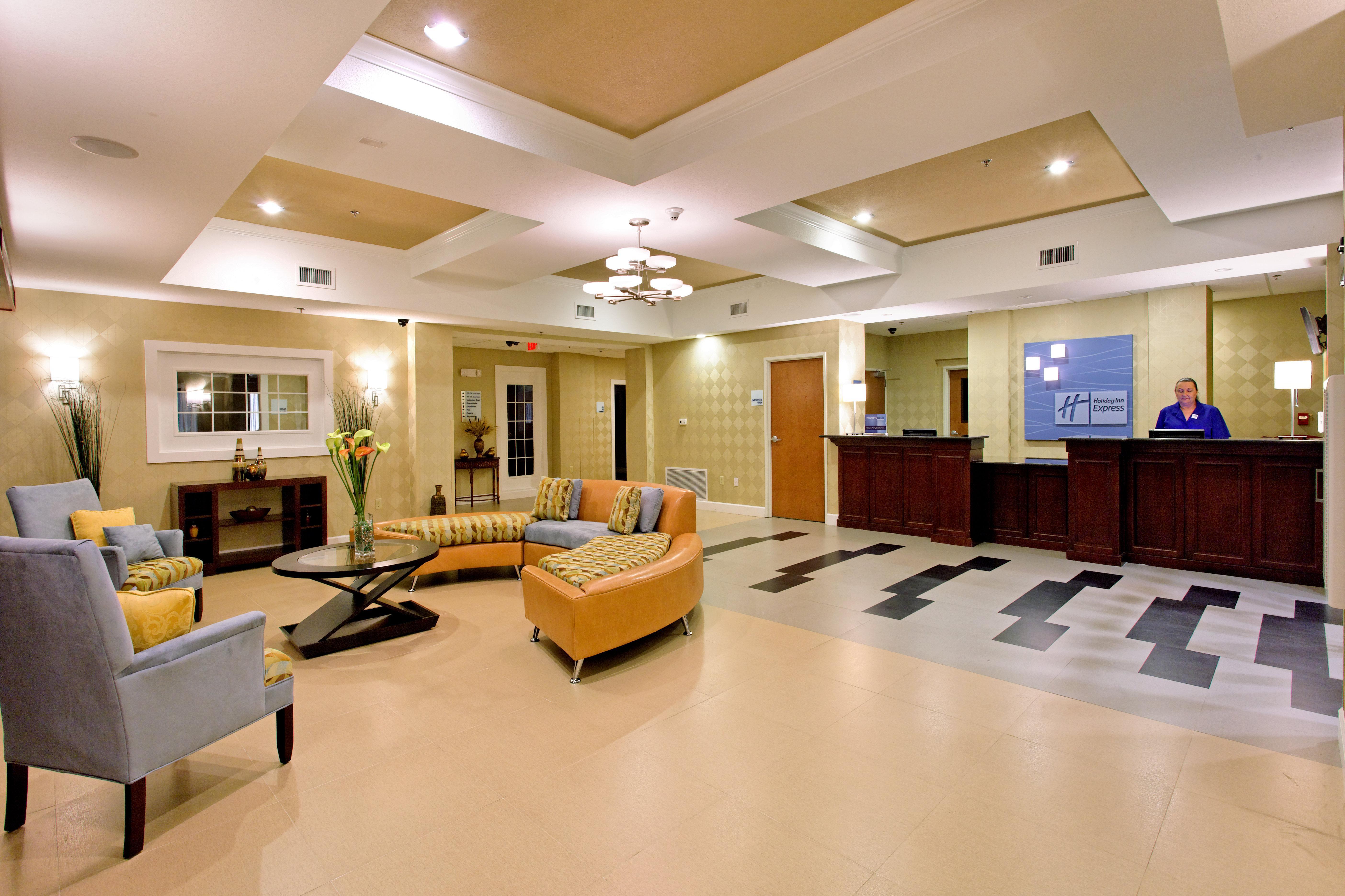 Holiday Inn Express - Andalusia By Ihg Экстерьер фото