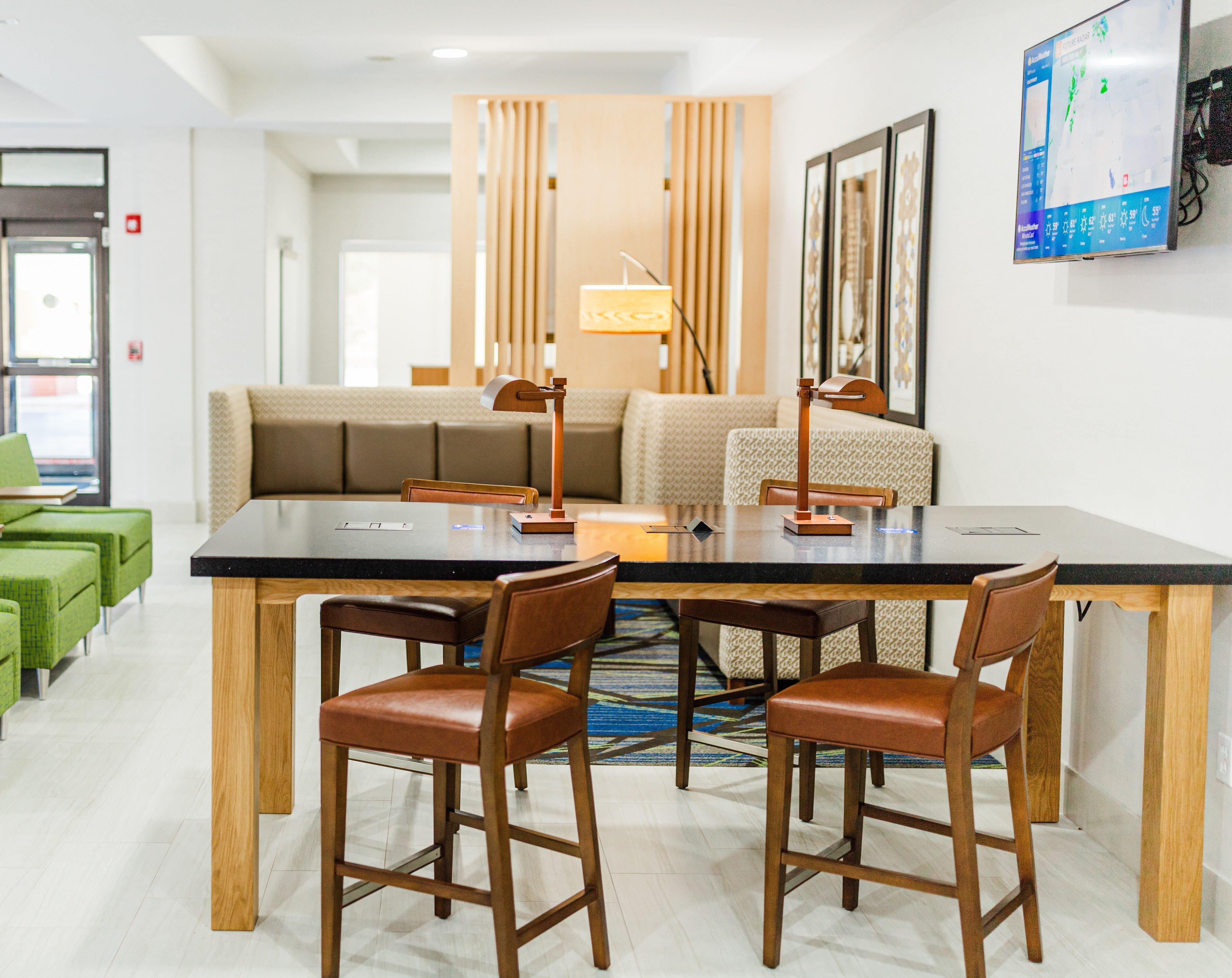 Holiday Inn Express - Andalusia By Ihg Экстерьер фото