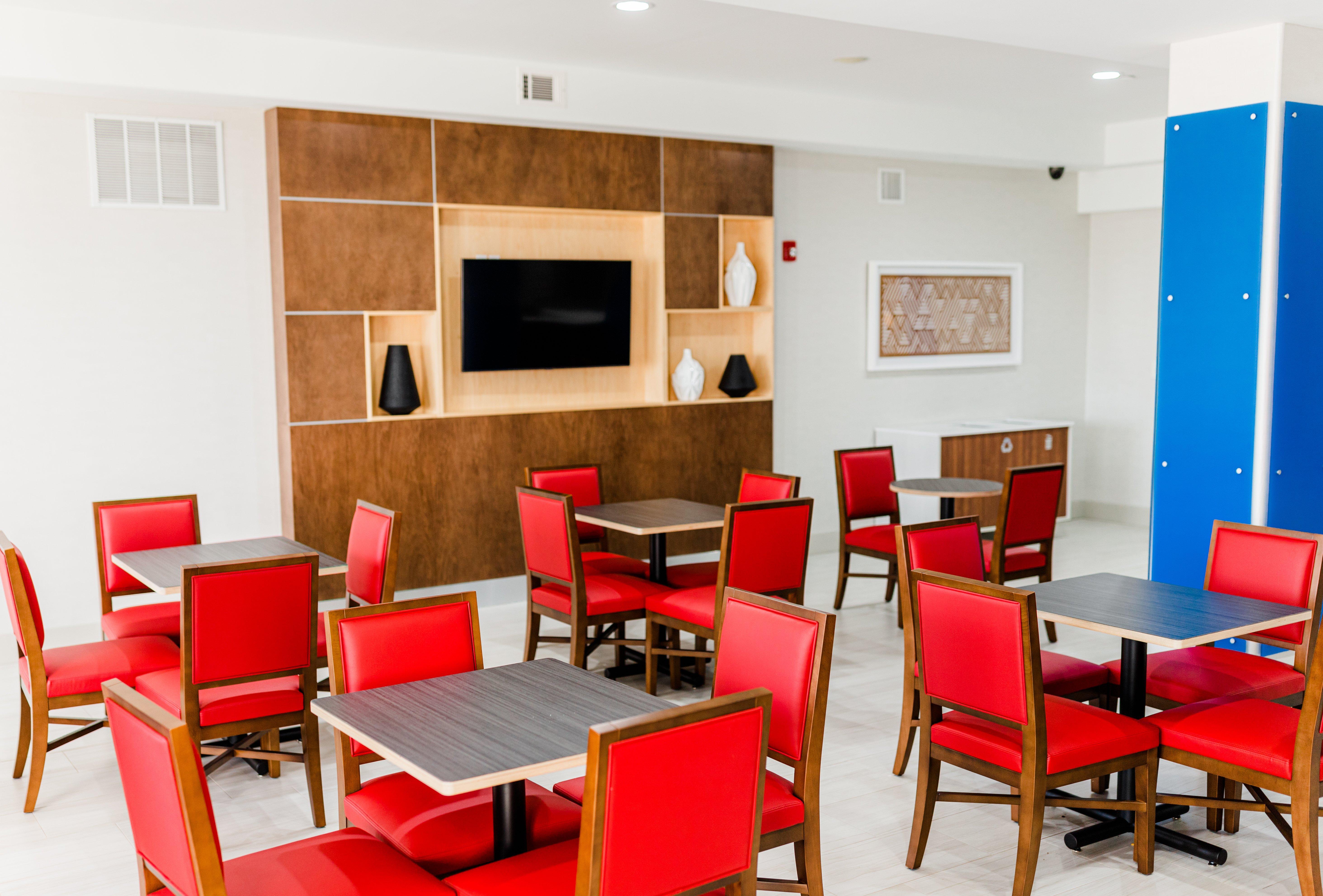 Holiday Inn Express - Andalusia By Ihg Экстерьер фото